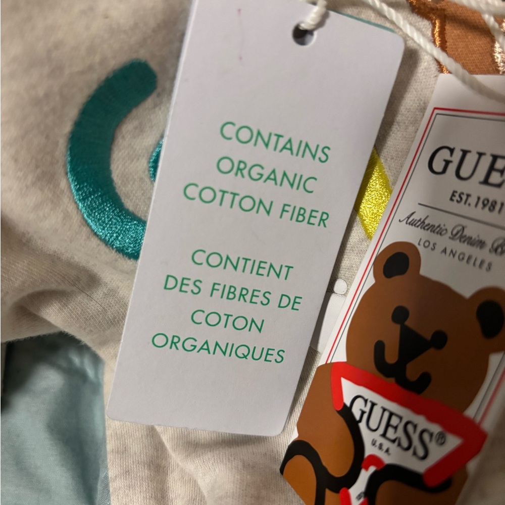 GUESS Kids Gray/Beige One Piece Sleeper with Bear Design (0-3 Months) NWT - Picture 7 of 7
